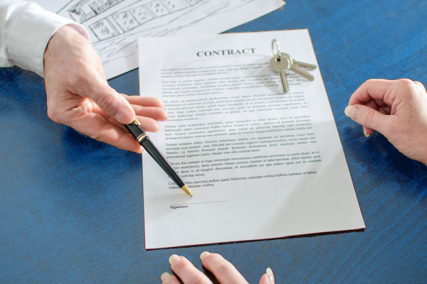 Private-Contracts